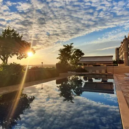 Gardenia Palace شقة فندقية