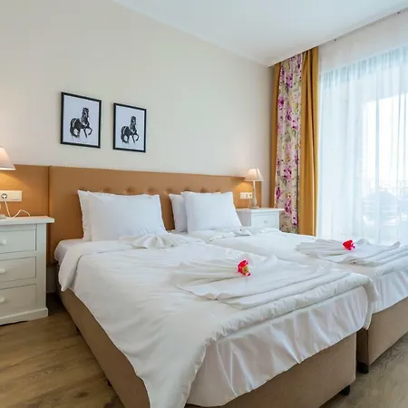 Gardenia Palace 3* بوموري