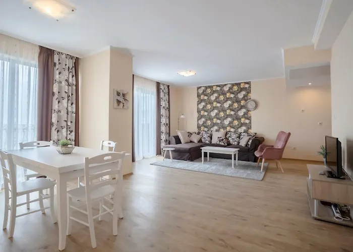 Gardenia Palace Ahyolu