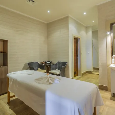 Gardenia Palace Апарт-отель 3*