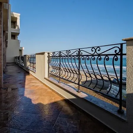 Gardenia Palace