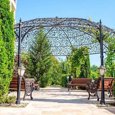 Gardenia Palace بوموري