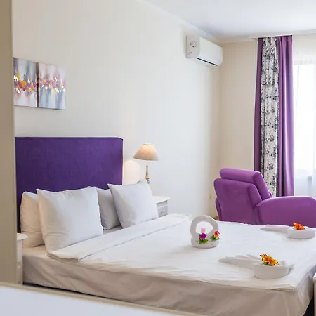 Gardenia Palace 3* بوموري