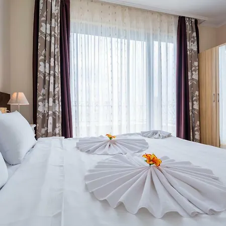 Gardenia Palace 3* بوموري