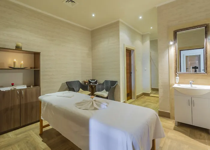 Gardenia Palace Апарт-отель 3*