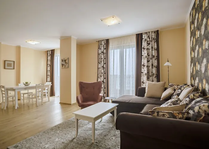 Gardenia Palace Апарт-отель 3*